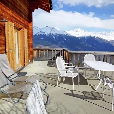 A Luxurious 6 Person With Superb View *