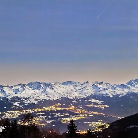 A Luxurious 6 Person With Superb View Chalet Les Collons